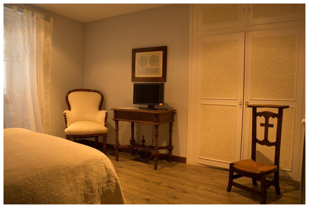 Kapel Etxea Hotel Urzainqui Phòng bức ảnh